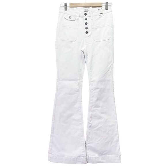 NWT Judy Blue White High Rise Button-Fly Patch Pocket Flare Jeans Size 27 NEW - Picture 2 of 15